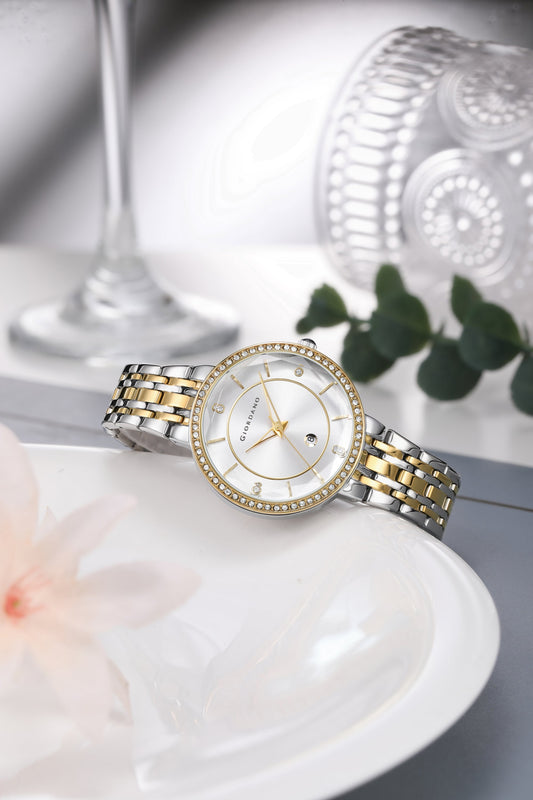 Giordano Stylish Analog Watch for Women – Round cut glass Dial,diamond studed bezel, stainess steel strap and date display | GZ-60110-22