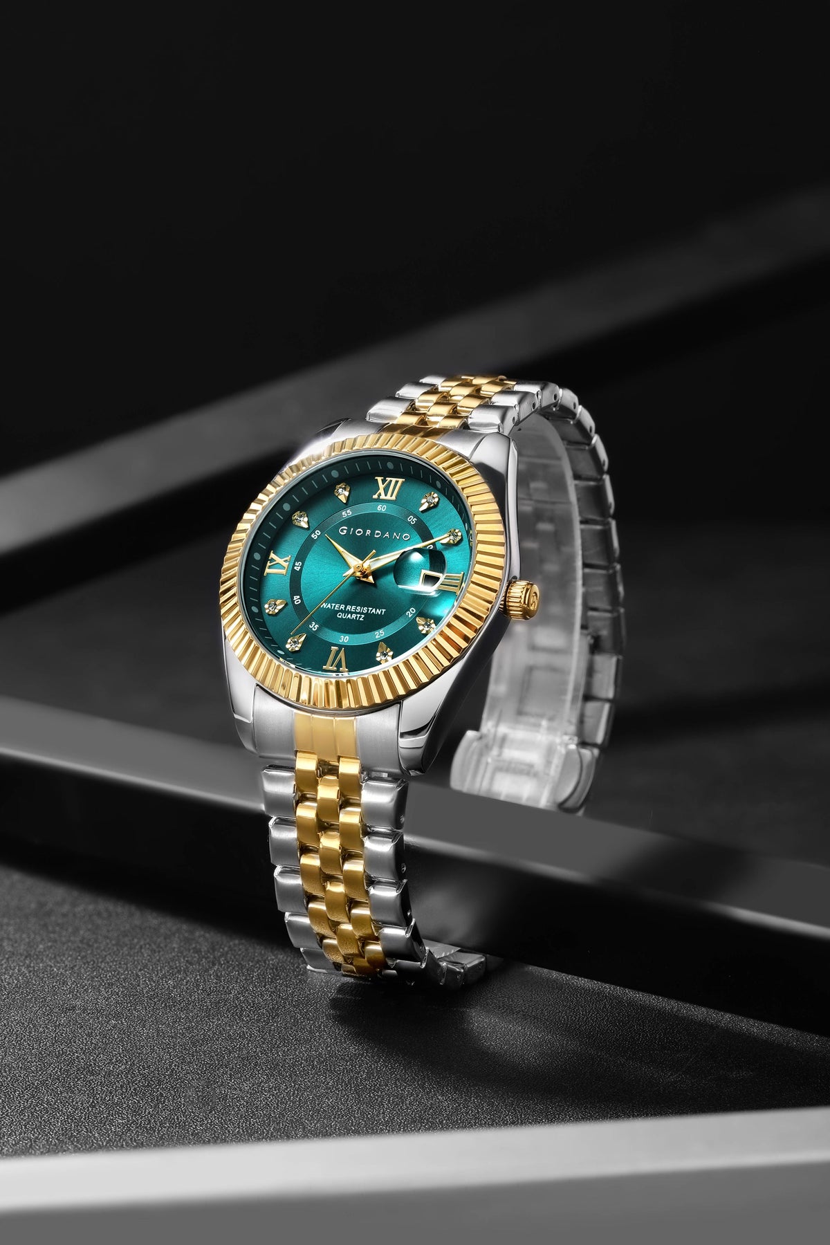 Giordano Analog Watch For Men - Dual-Tone Stainless Steel Strap, Crystal Indices And Fluted Bezel GZ-50139-44