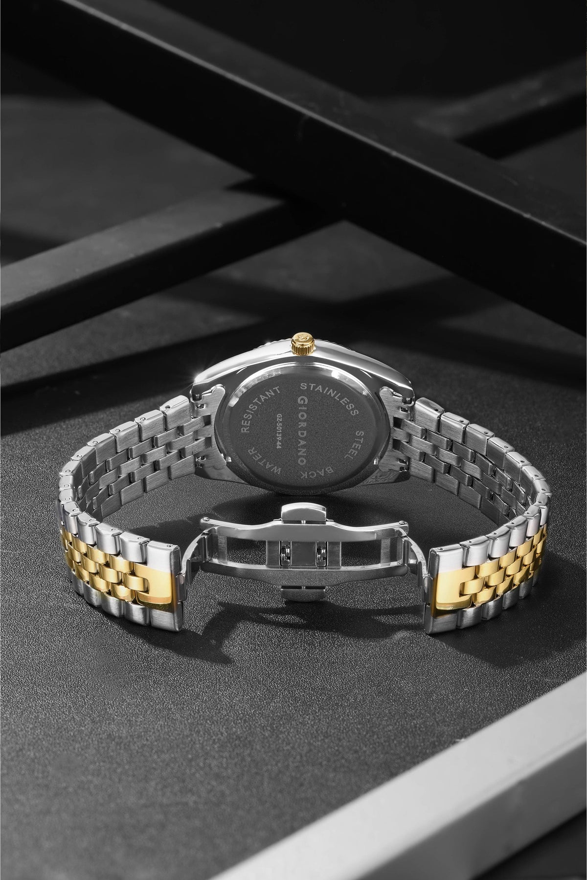 Giordano Analog Watch For Men - Dual-Tone Stainless Steel Strap, Crystal Indices And Fluted Bezel GZ-50139-44